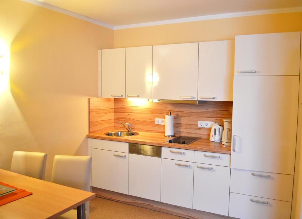 Privatzimmer Und Ferienwohnungen Leeb Persenbeug Quarto foto